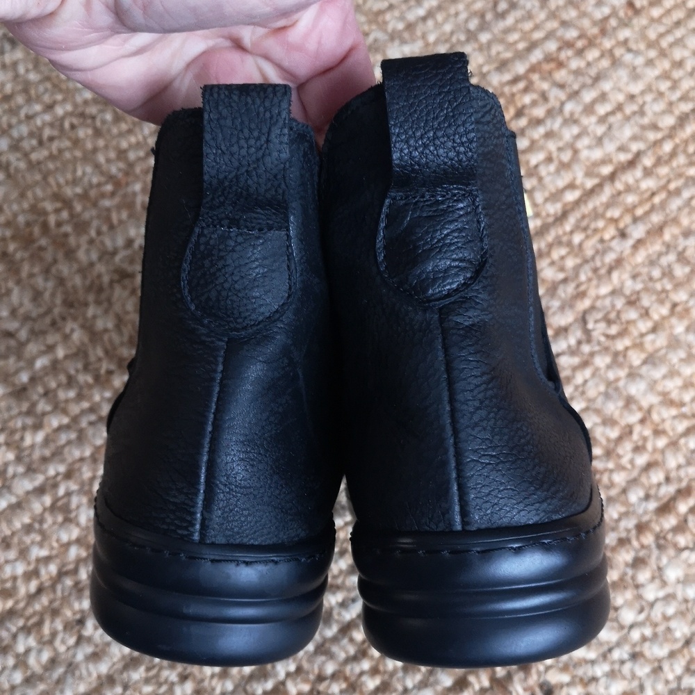 Featherlike safety ankle boots - Picture 9 of 15